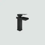 Llave Baja De Cascada Recta Para Lavabo 02.031.0070